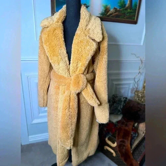 BNWT Faux Shearling Teddy Coat (Teddy Bear Coat) - Picture 1 of 10